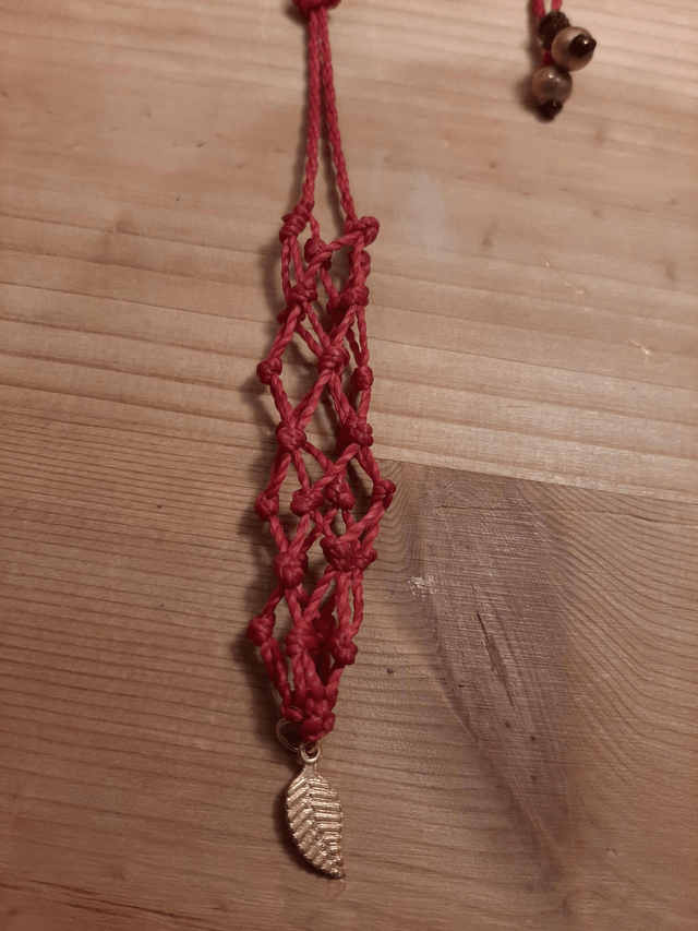 Pendentif macramé porte pierre